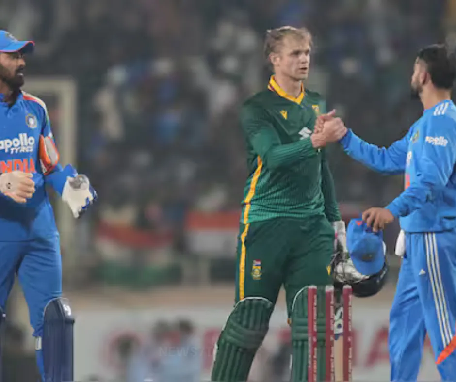 India Survive Errors to Beat South Africa (photo 2)