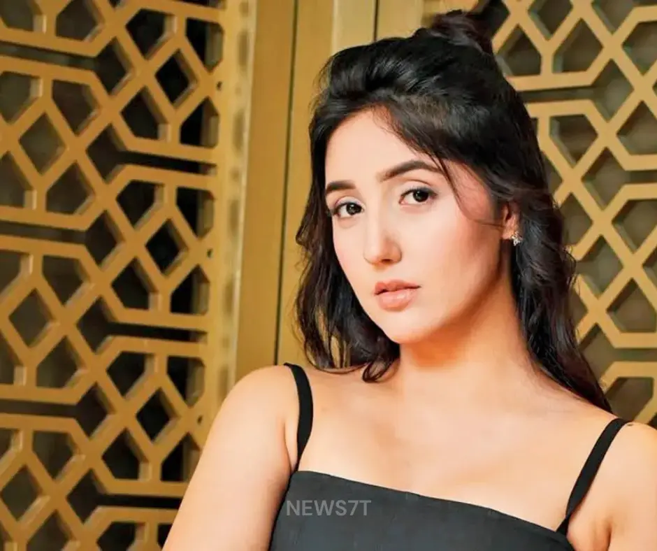 Ashnoor Kaur in Bigg Boss Family Week: The Unforgettable Entry of Her Father That Stole Everyone’s Hearts (photo 4)