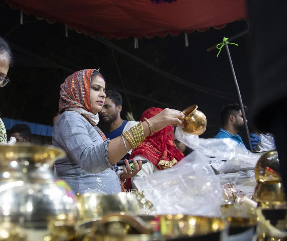 Dhanteras 2025: Date, Shubh Muhurat, Meaning, and Celebrations of the Festival of Wealth and Health (photo 4)